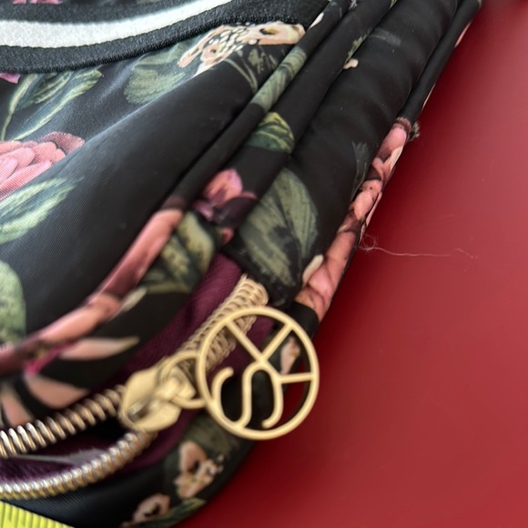 Sonia Kashuk Black Floral Cosmetic Bag - Picture 5 of 6